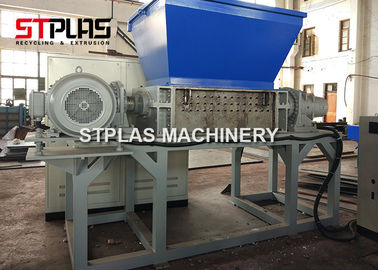 Doppelachsen-Plastikreißwolf-Maschine zu hohler Behälter-Trommel PLC-Steuerung